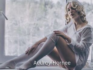 Audrey_Hornee