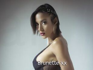 Brunette_xx