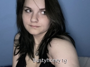 Bustyhoney19