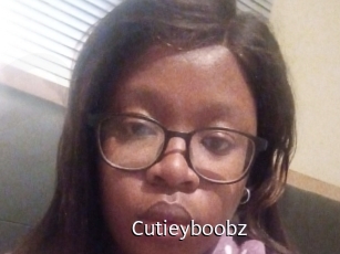 Cutieyboobz