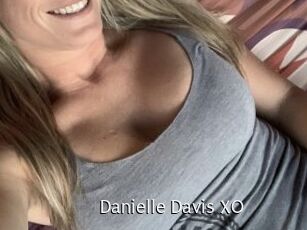 Danielle_Davis_XO