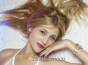 Daniela_moon