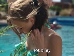 Hot_Riley