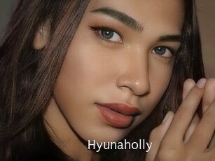Hyunaholly