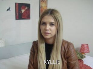 KYLLIE_