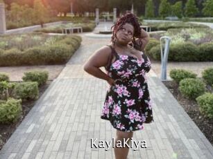 KaylaKiya Anal Fist