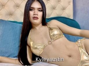 kyleyaustin Anal Fist