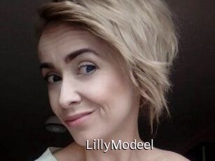 LillyModeel Anal Fist