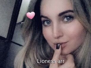 Lioness_arr