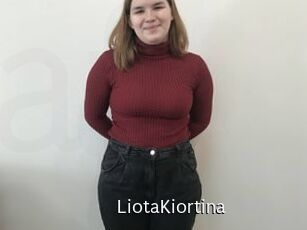 LiotaKiortina Anal Fist
