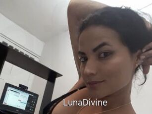 LunaDivine Anal Fist