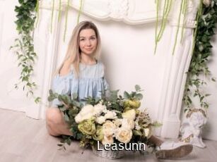 leasunn Anal Fist
