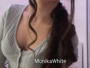 M0nikaWhite