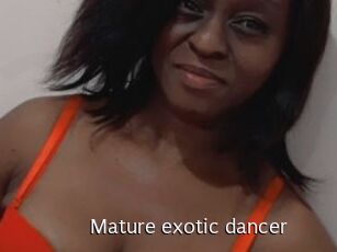 Mature_exotic_dancer