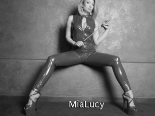 MiaLucy Anal Fist