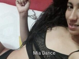 Mia_Dance