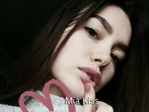 Mia_Kiss_