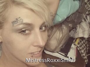 MistressRoxxiSmith