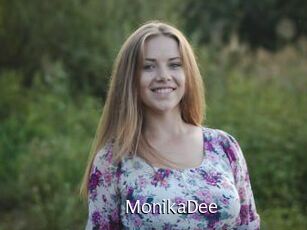 MonikaDee