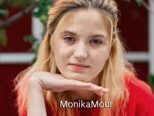 MonikaMour
