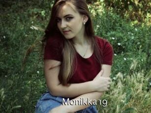 Monikka19