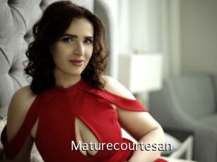 Maturecourtesan