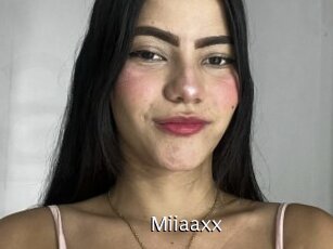 Miiaaxx