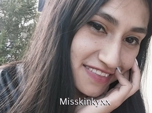 Misskinkyxx