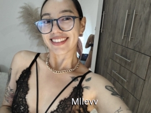 mllevv Anal Fist