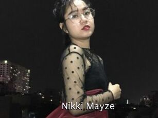Nikki_Mayze