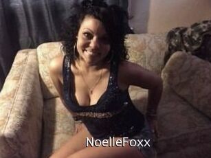 Noelle_Foxx