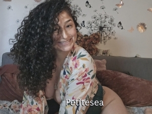 Petitesea