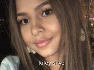 Riley_silver
