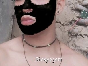Ricky23cm