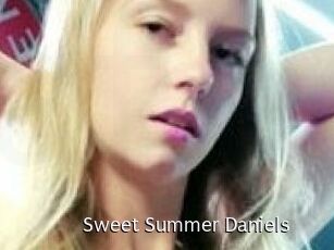 Sweet_Summer_Daniels Anal Fist
