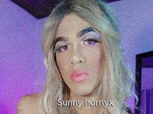 Sunny_hornyx