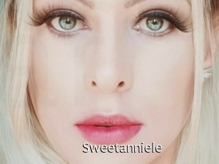 sweetanniele Anal Fist