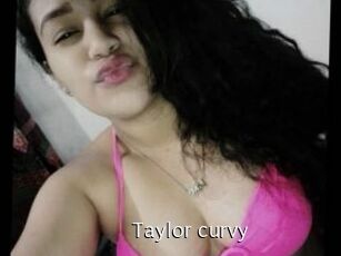 Taylor_curvy