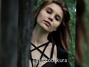 Taylorobskura