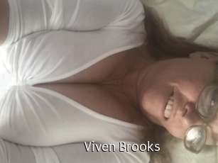 Viven_Brooks Anal Fist