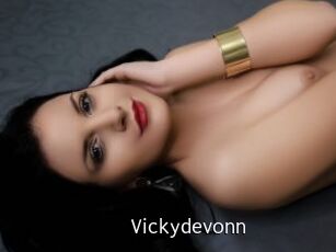 Vickydevonn