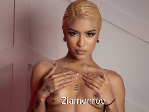 ziamonroe Anal Fist